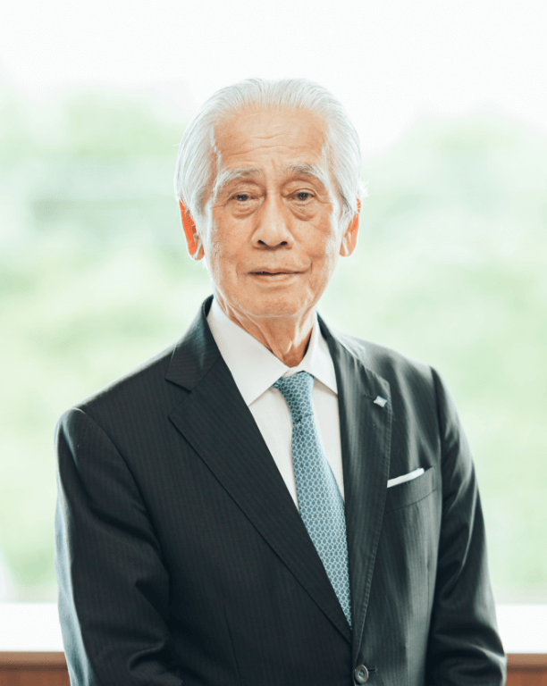 代表取締役社長　山ノ井敏夫