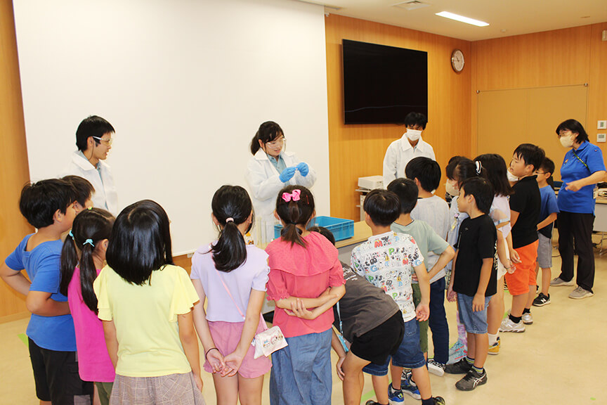 小学生を対象とした工場見学2